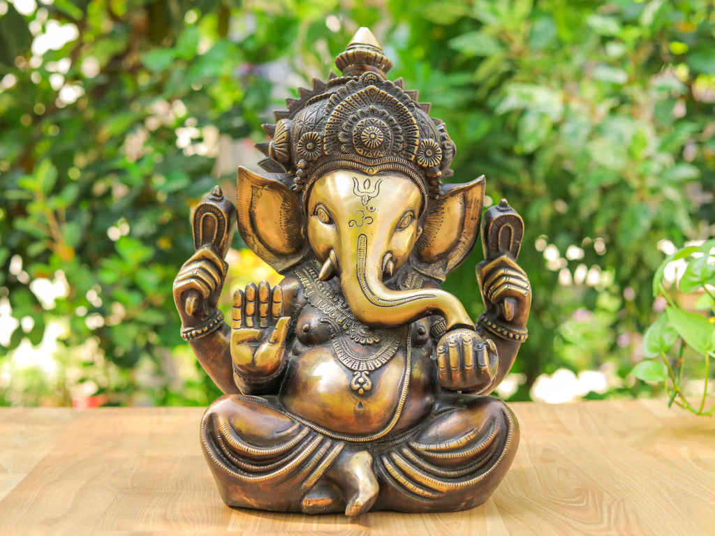 गणनायकाय गणदेवताय